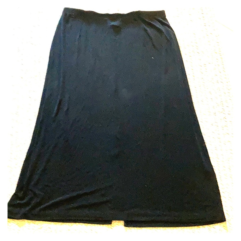 Coldwater Creek black skirt. PXL traveler fabric
